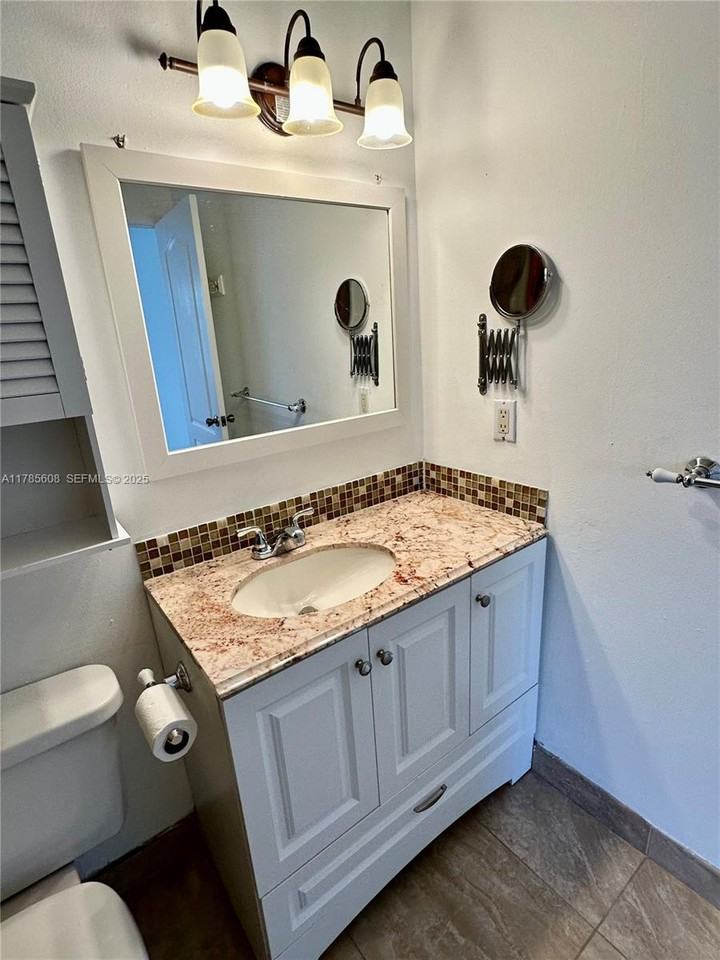 21275 Northeast 8th Place ##4 - Photo 3 of 24