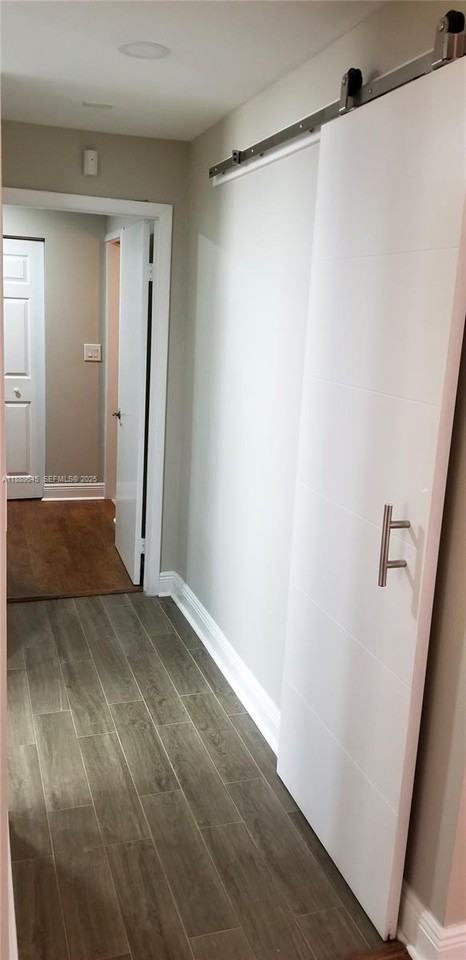 9603 Southwest 138th Avenue - Photo 2 of 23