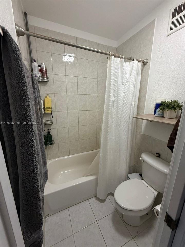 17084 Southwest 138th Court ##0 - Photo 6 of 18