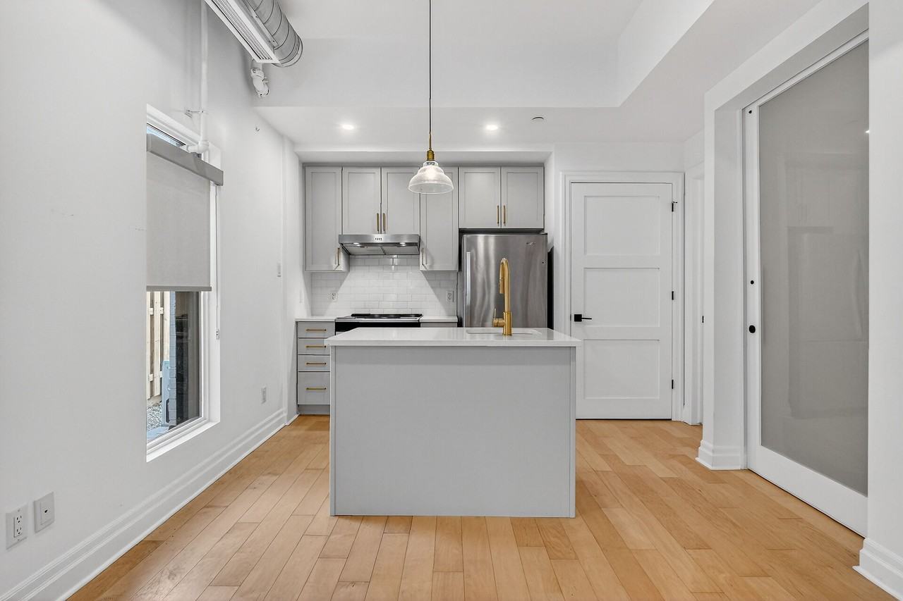 101 Pinhey Street #105 - Photo 4 of 9