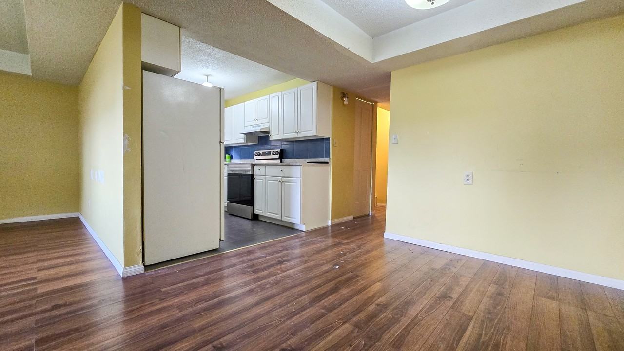 1500 36 Street SE - Photo 7 of 20