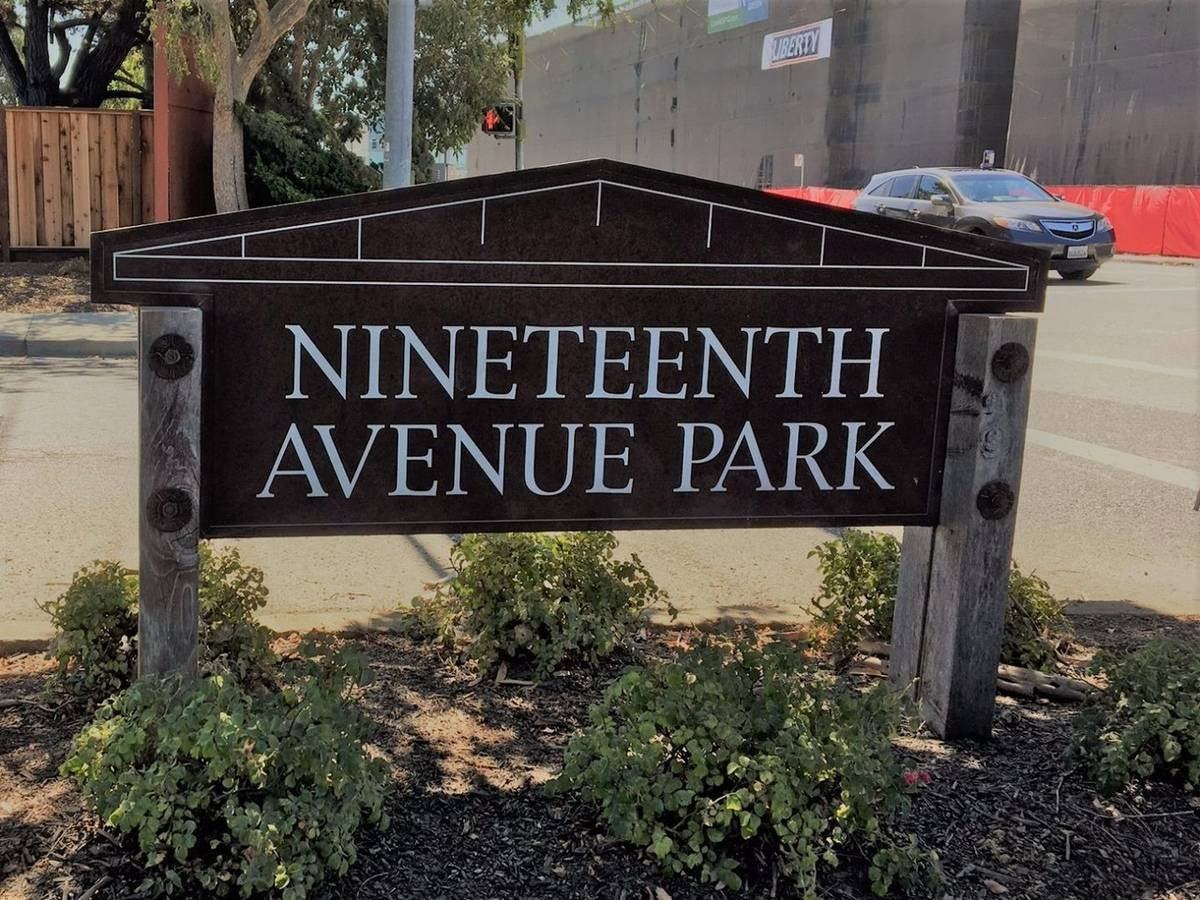 664 Vanessa Drive - Photo 2 of 15