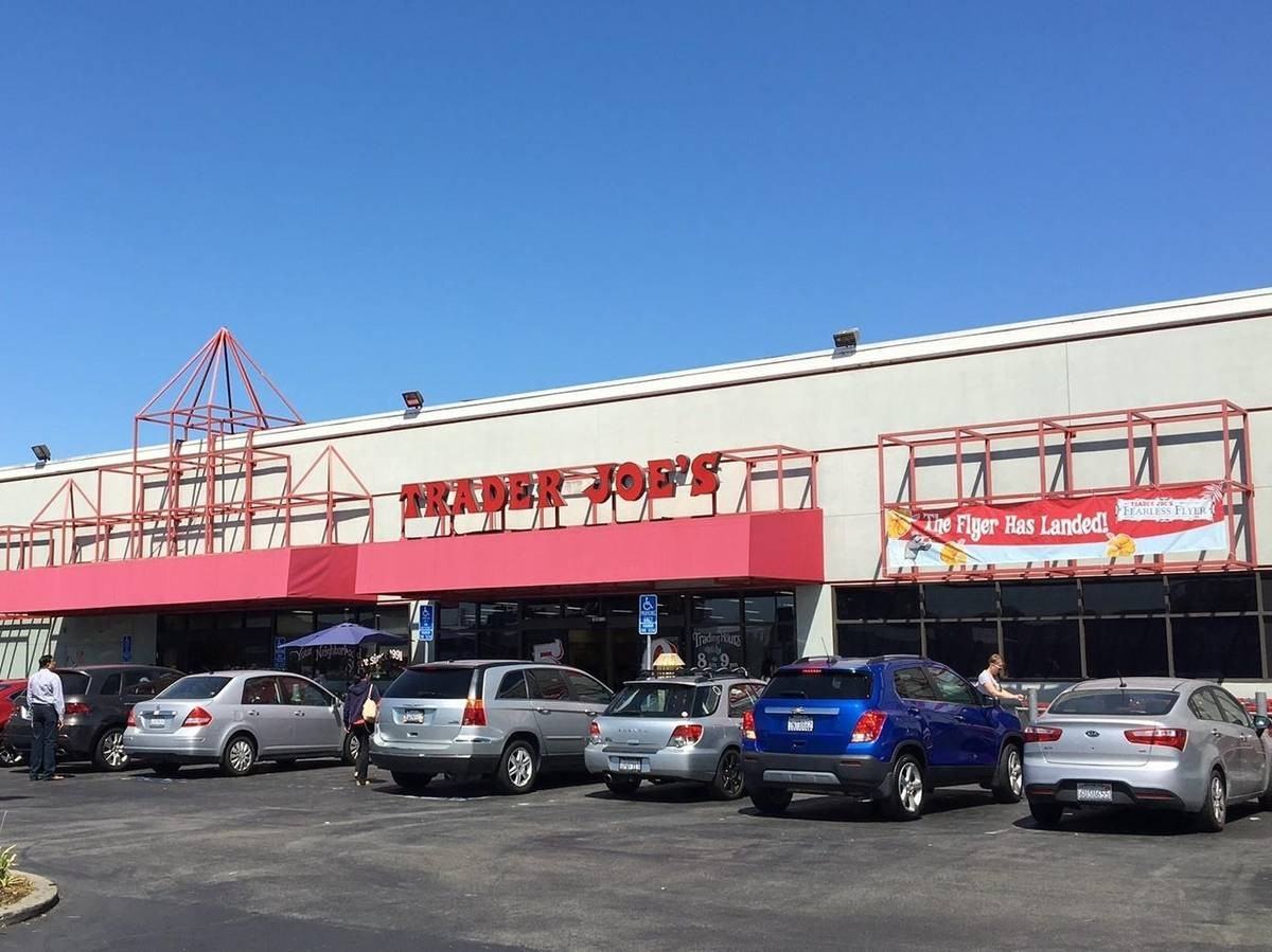 664 Vanessa Drive - Photo 3 of 15