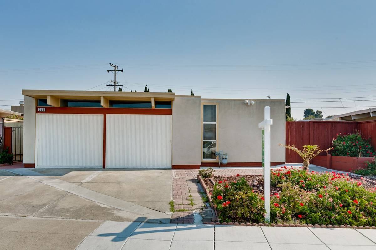 664 Vanessa Drive - Photo 4 of 15