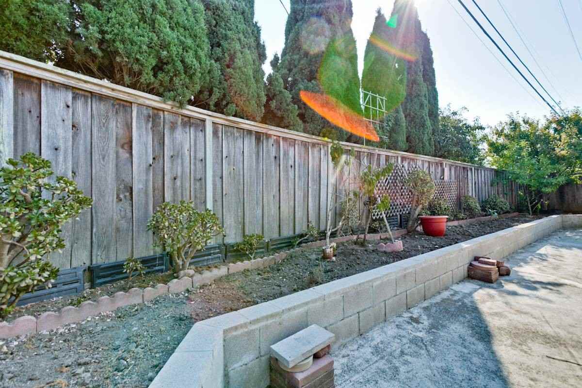 664 Vanessa Drive - Photo 6 of 15