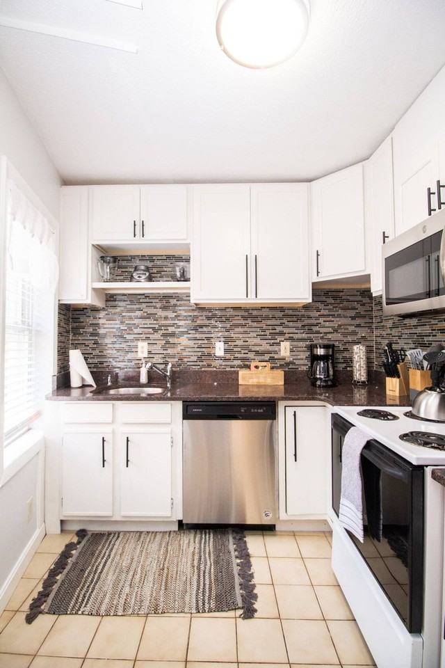 1002 Tremont St #1237929P - Photo 6 of 14