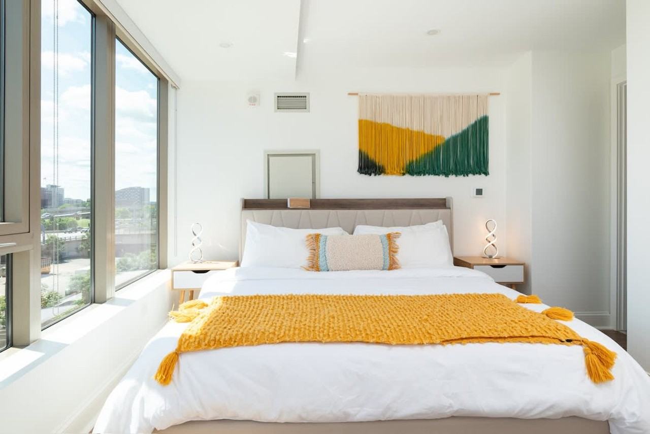 44 Beach St #1342419P - Photo 5 of 41