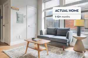 featured image of 44 Bromfield St #1302