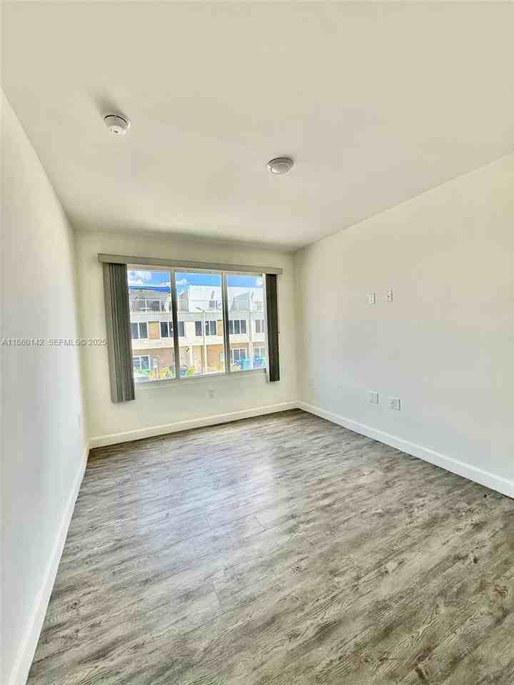 13934 Southwest 259th Way - Photo 7 of 24