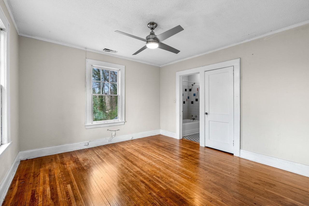 444 Walnut Avenue - Photo 7 of 25