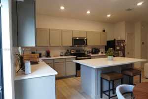 featured image of 385 Northwest 9th Street