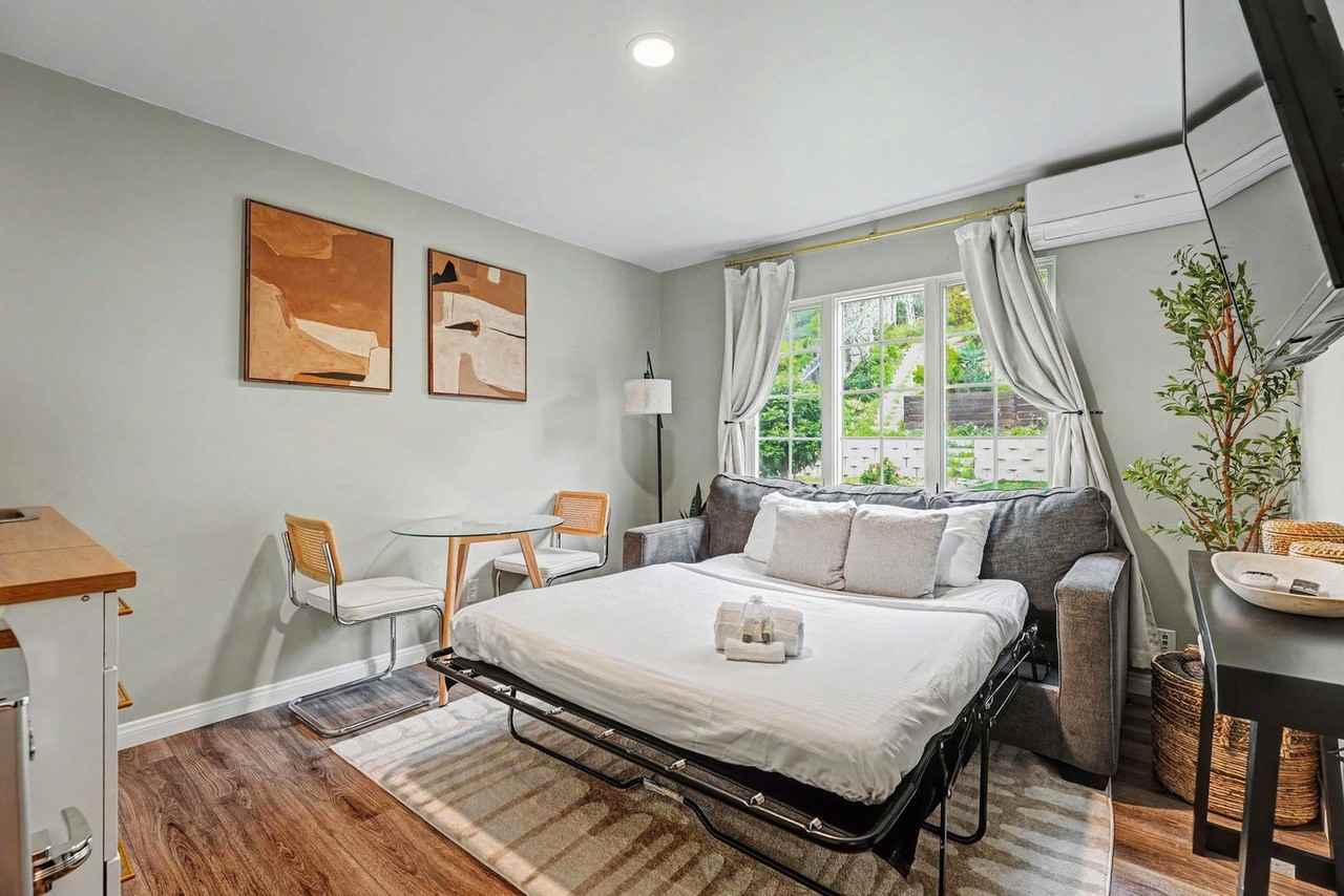 4646 Robbins St #1062711P - Photo 2 of 25