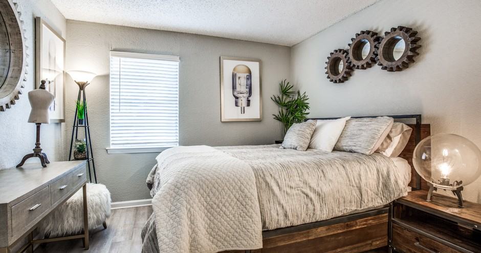 Preslee Apartments - Photo 7 of 41