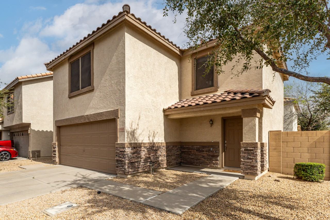 1043 South San Vincente Court - Photo 3 of 36