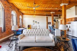 featured image of 226 Mount Elliott St