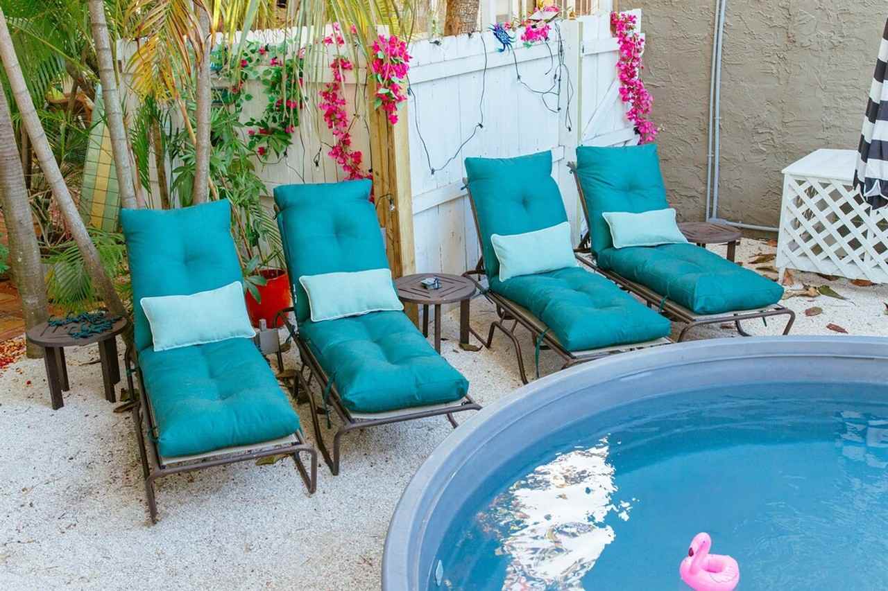 521 28th St #1440779P - Photo 4 of 34