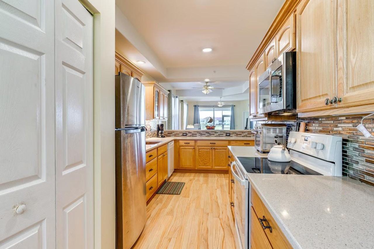 14531 Sherbrook Pl #1385803P - Photo 6 of 30