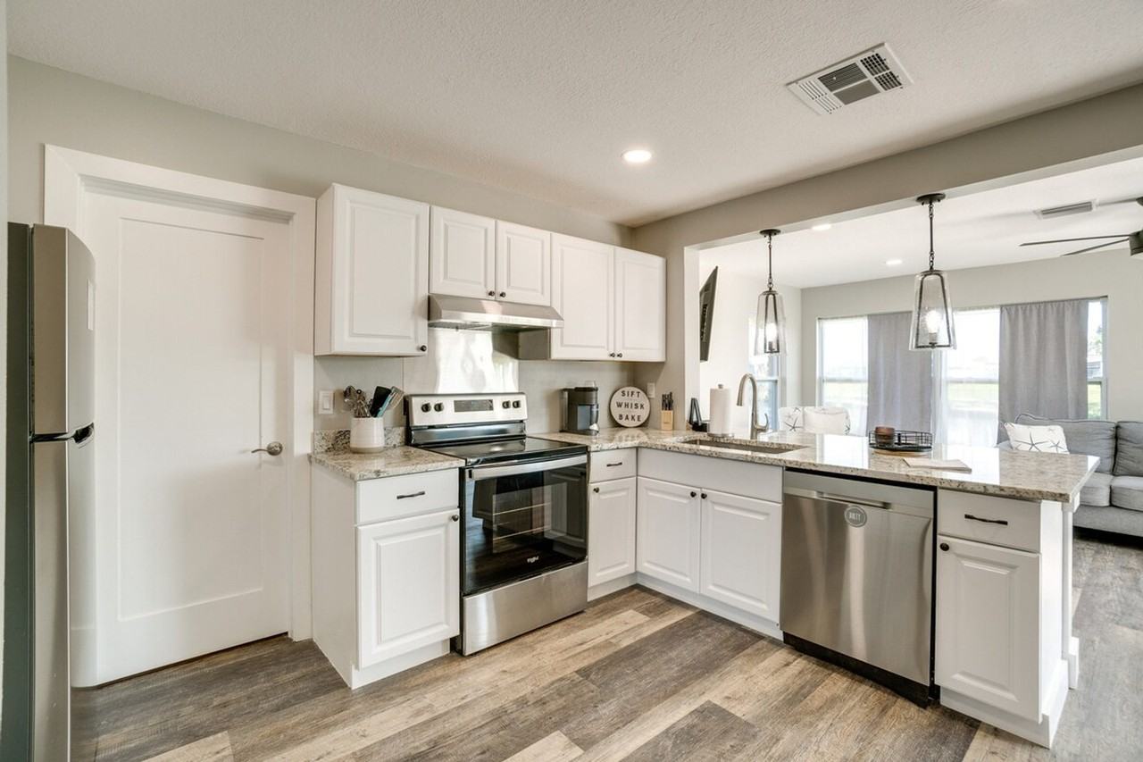 6372 Otis Rd #1383674P - Photo 7 of 24