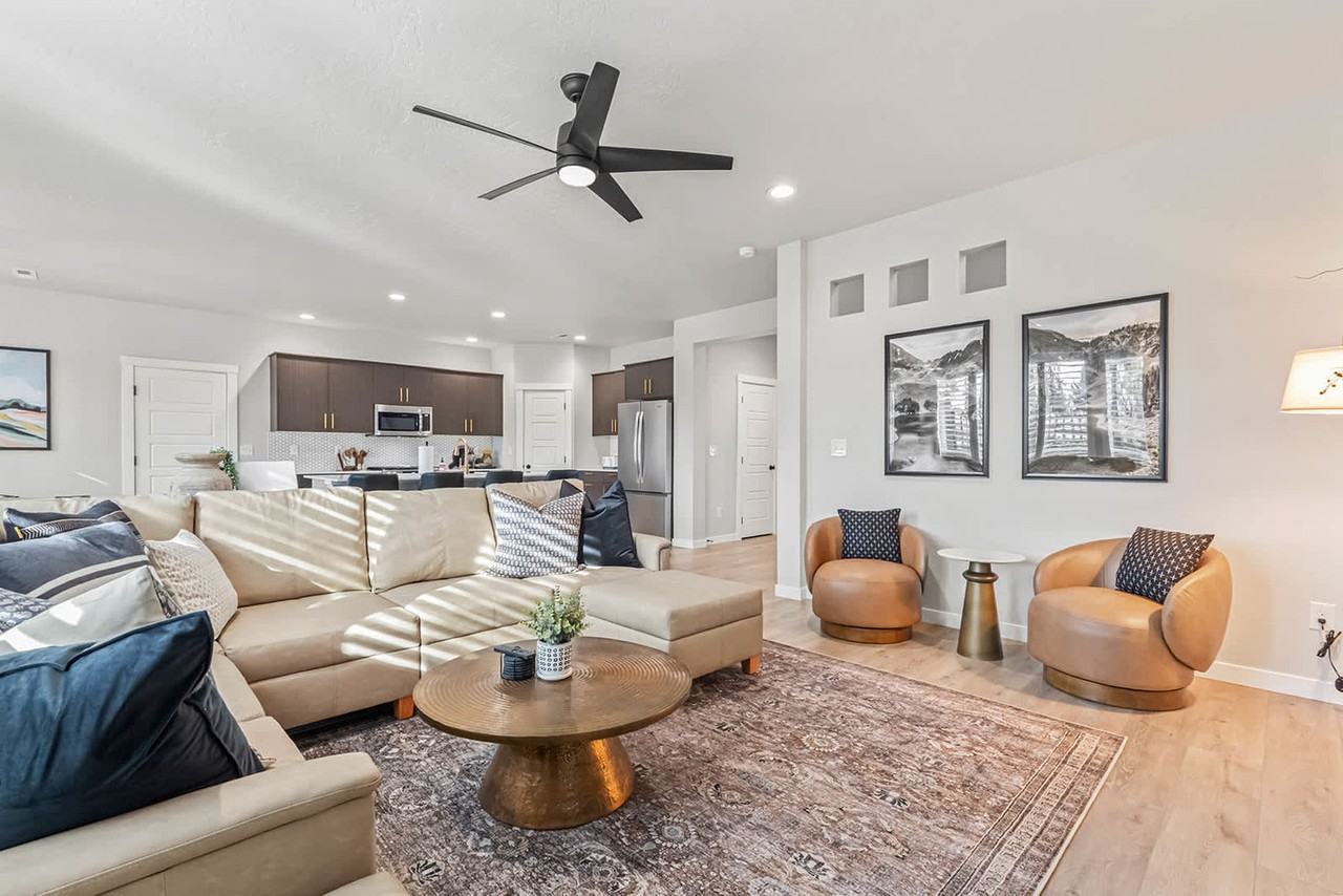 10053 W Lyrical Dr #1470095P - Photo 2 of 37