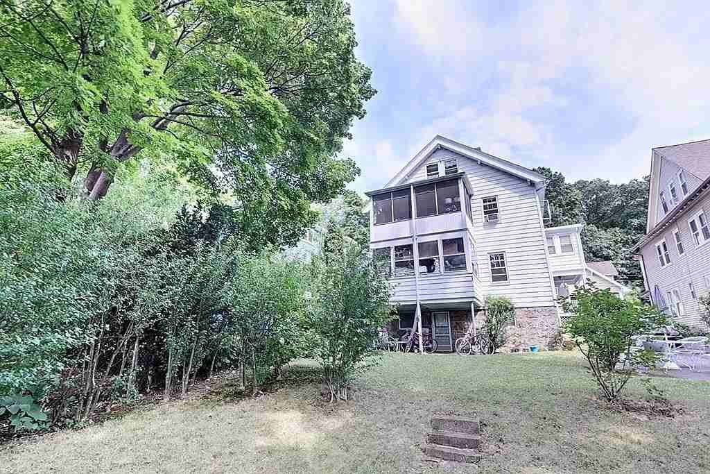 20 Upcrest Rd #2 - Photo 4 of 8