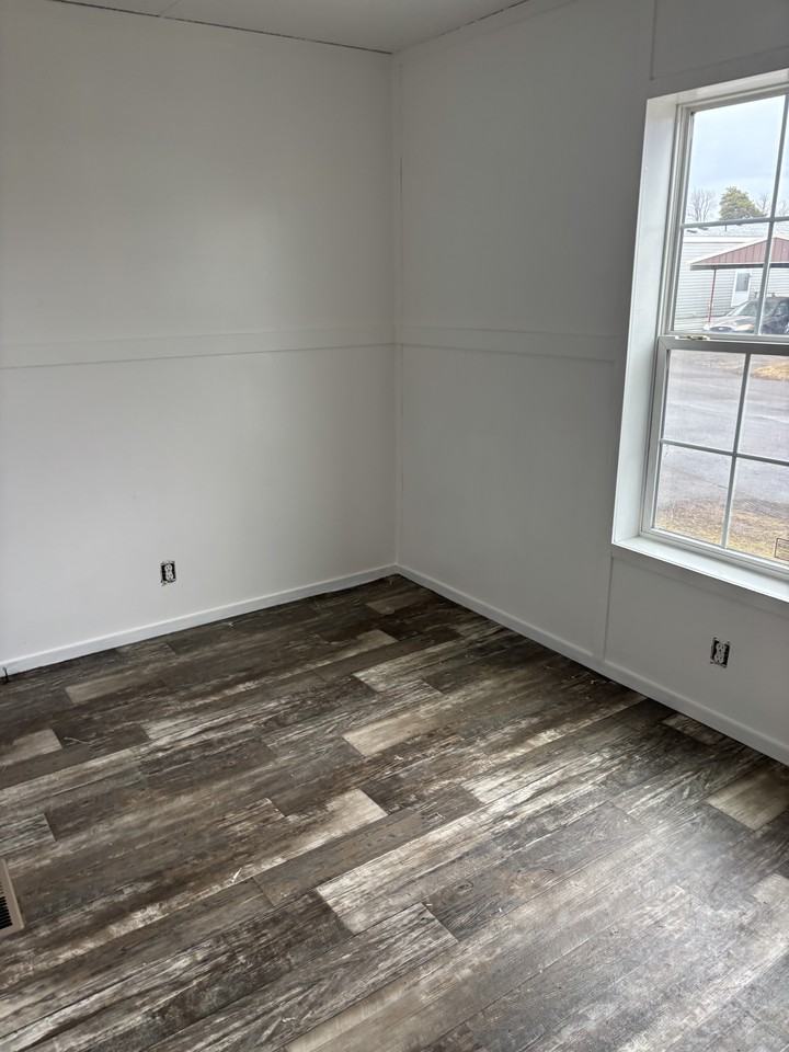 1045 Conrad Dr #87 - Photo 4 of 18