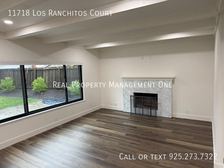 11718 Los Ranchitos Ct - Photo 5 of 33