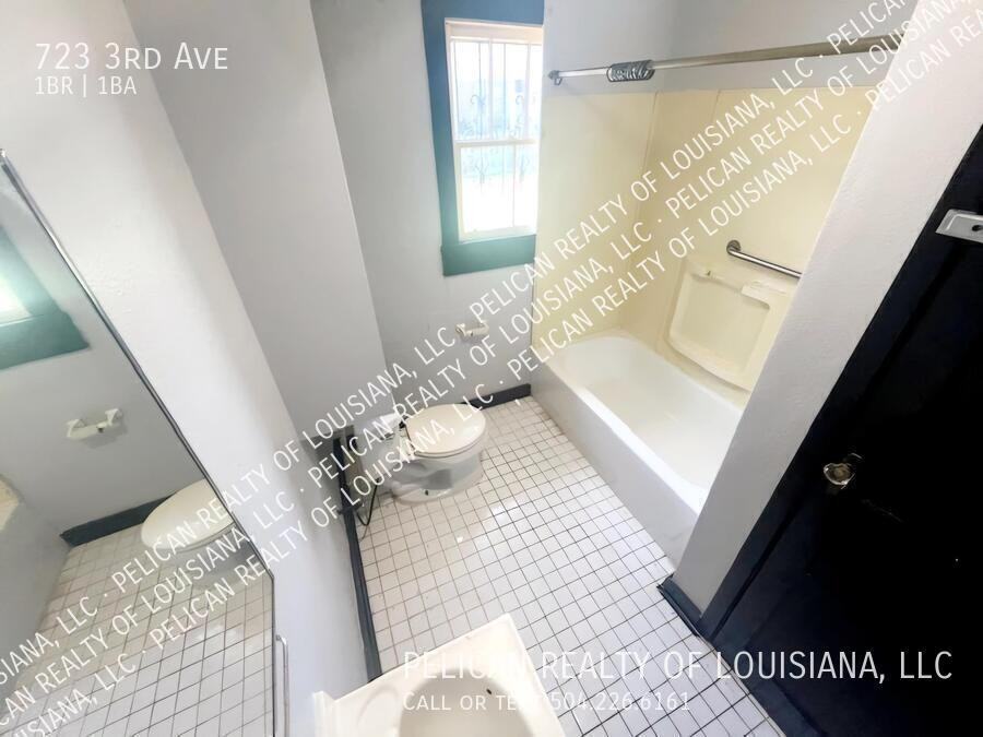 723 3rd Ave - Photo 4 of 4