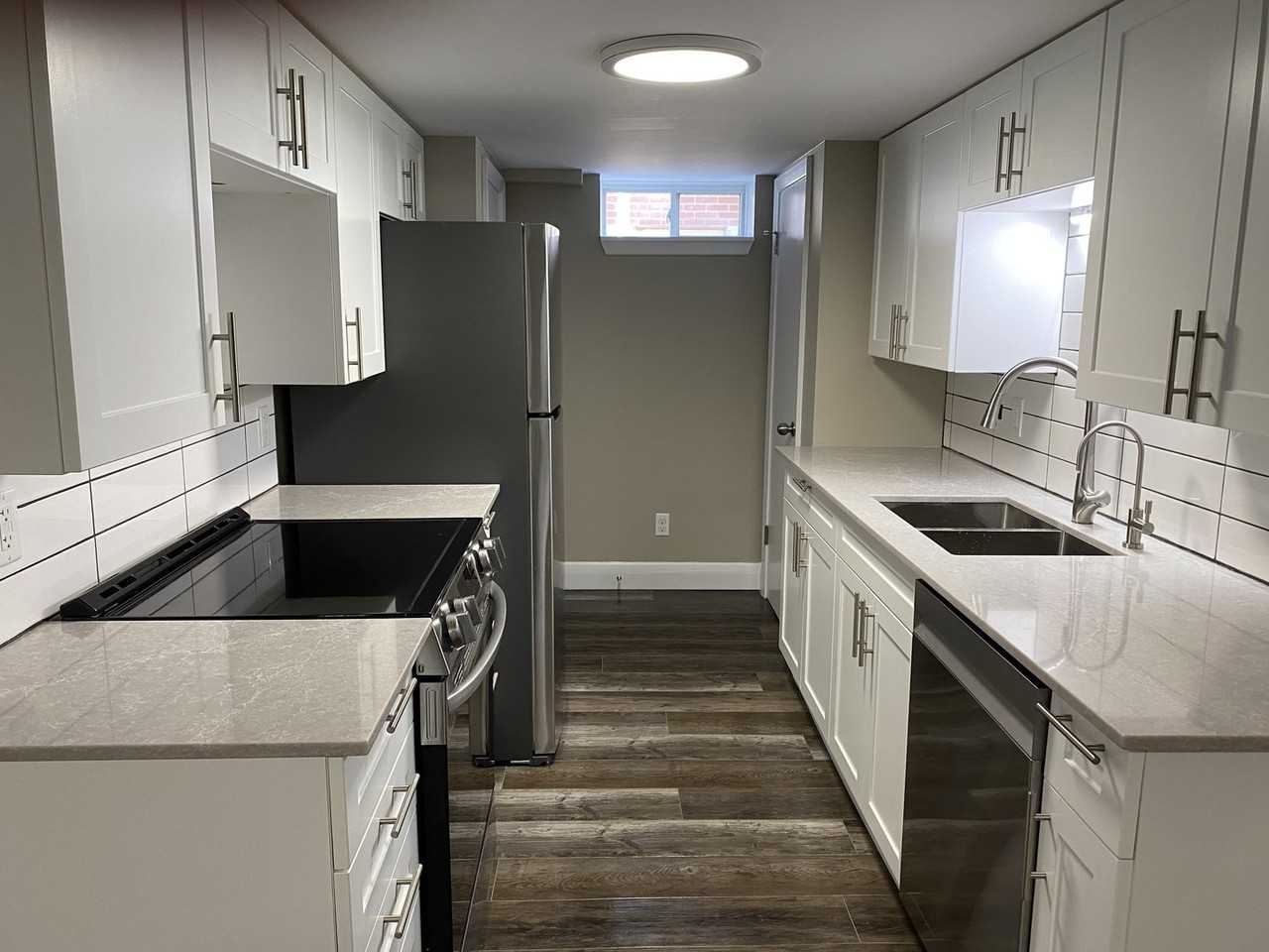 145 Byron Ave - Photo 2 of 13