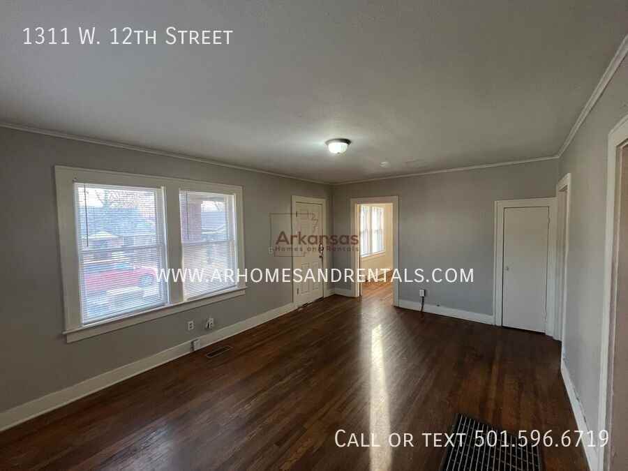 1311 W 12th St - Photo 2 of 9