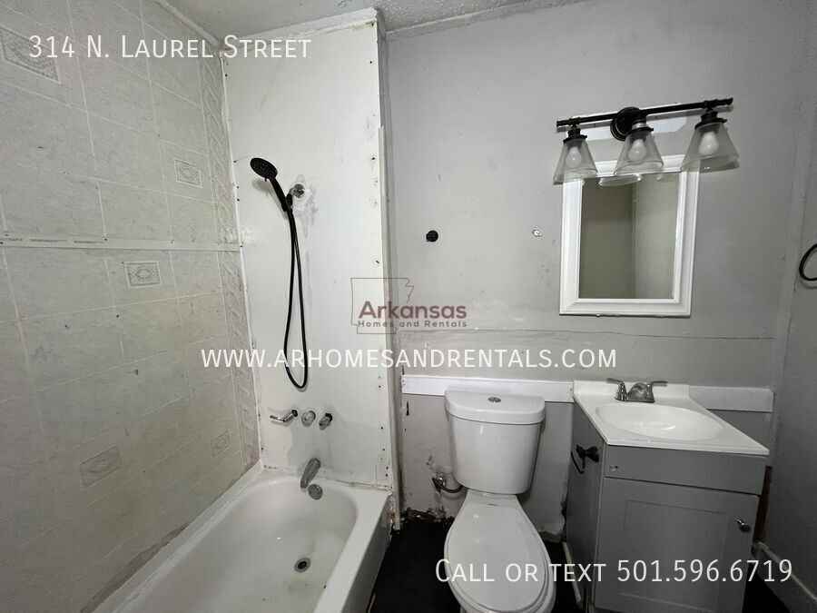 314 N Laurel St - Photo 7 of 10