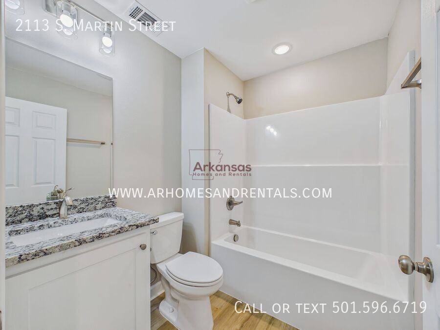 2113 S Martin St - Photo 7 of 16