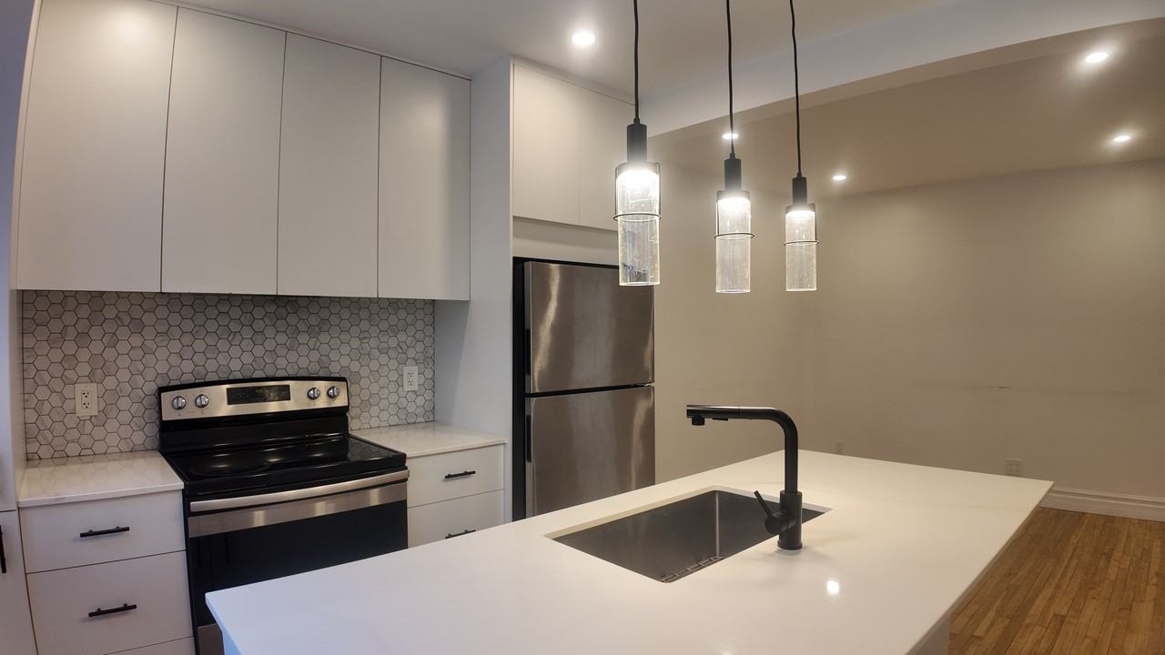 689 Rue Woodland - Photo 7 of 14