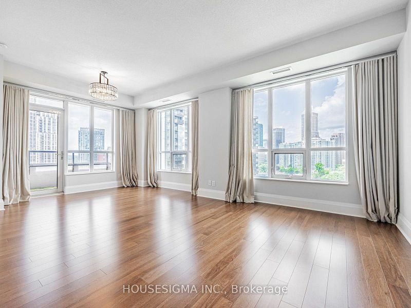 100 Harrison Garden Blvd - Photo 2 of 20