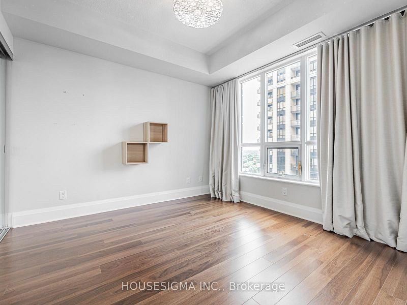 100 Harrison Garden Blvd - Photo 4 of 20