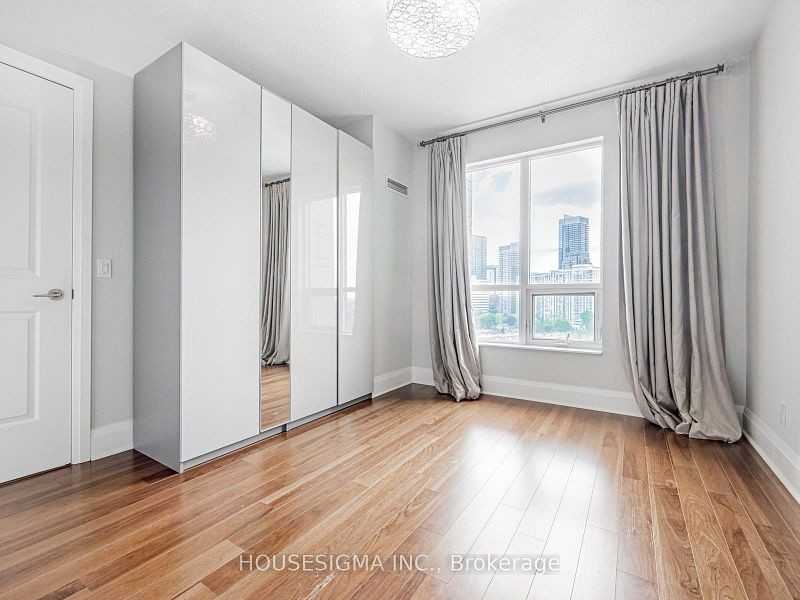 100 Harrison Garden Blvd - Photo 11