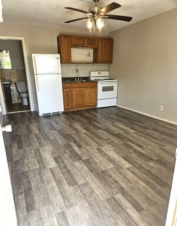 Lake Ripley Apartments - Photo 4 of 20