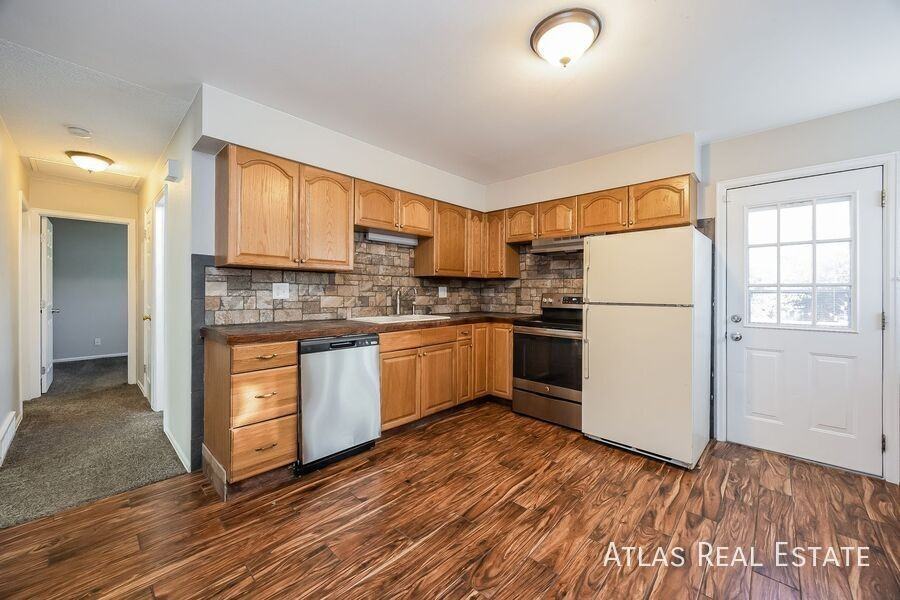 4734 Frost Dr - Photo 3 of 20