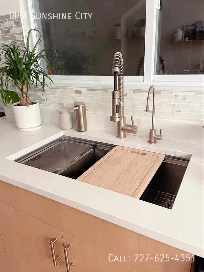 808 24th Ave N - Photo 6 of 14