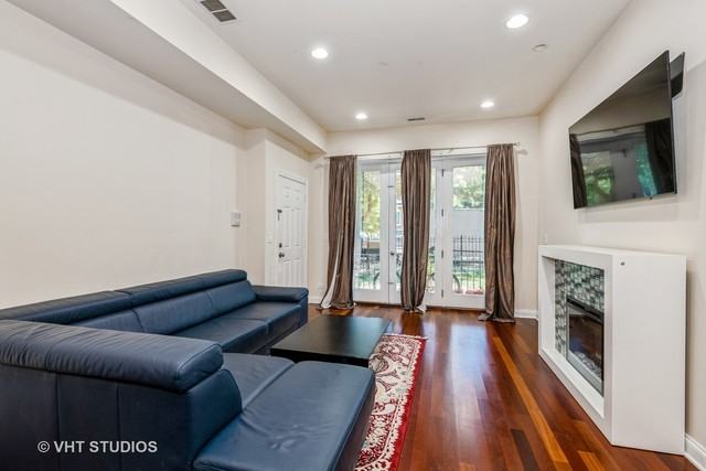 3440 North Narragansett Avenue #1 - Photo 3 of 11