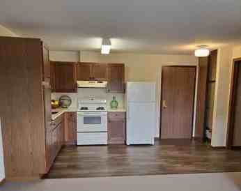 Goldenwood Apartments - Photo 3 of 16