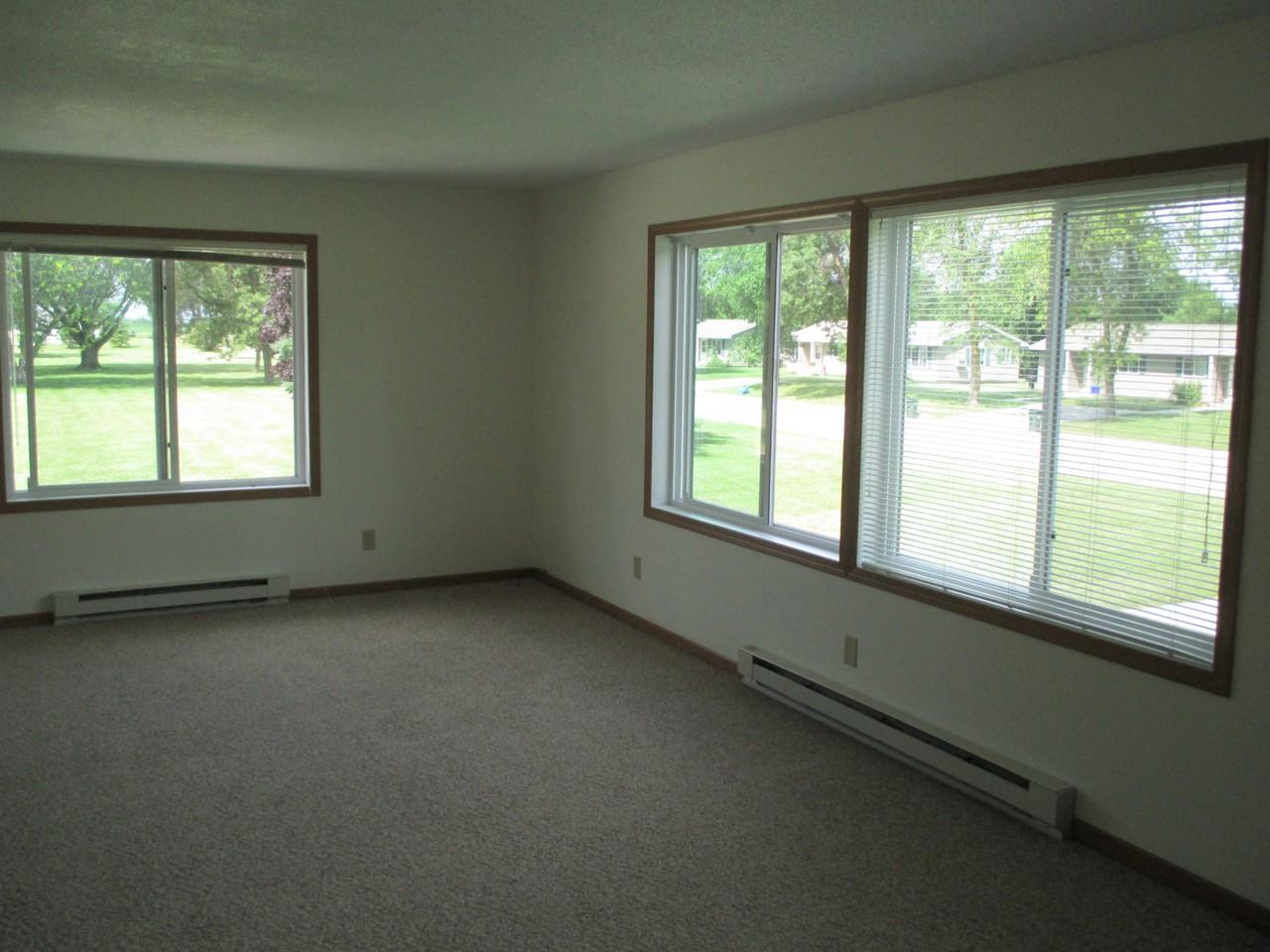 Grove Heights Townhomes - Photo 7 of 17