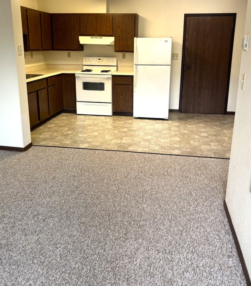 Page House - Photo 3 of 13