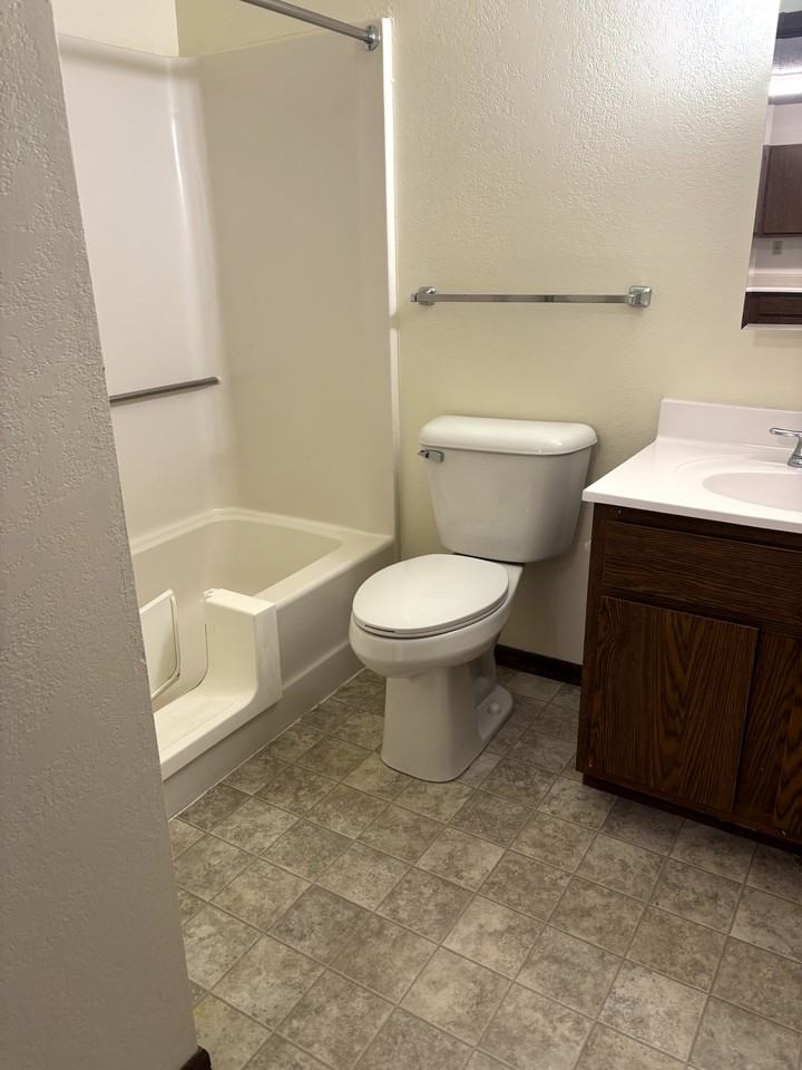 Page House - Photo 5 of 13