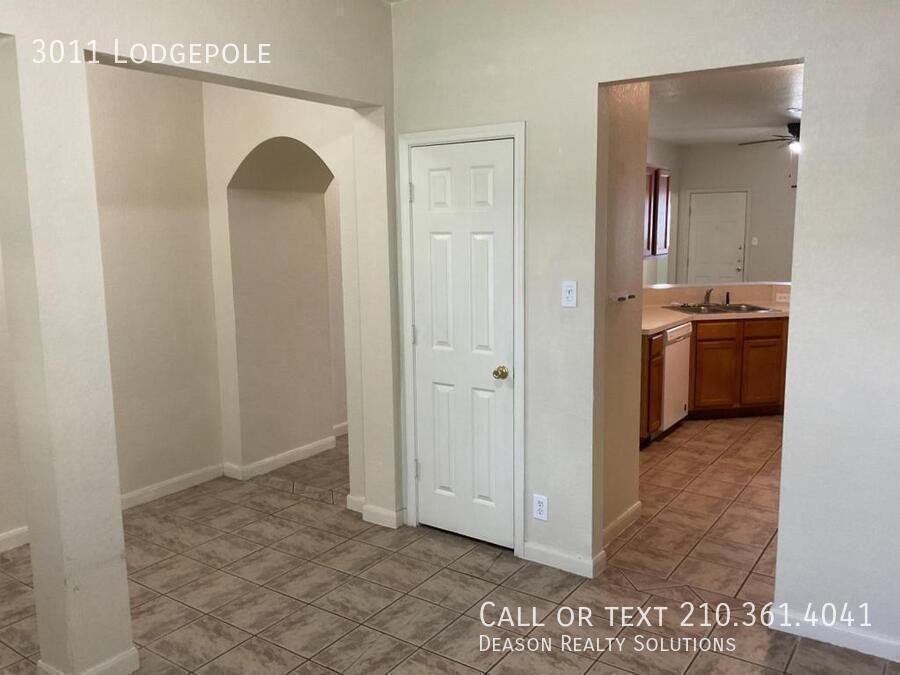 3011 Lodgepole Ln - Photo 3 of 25