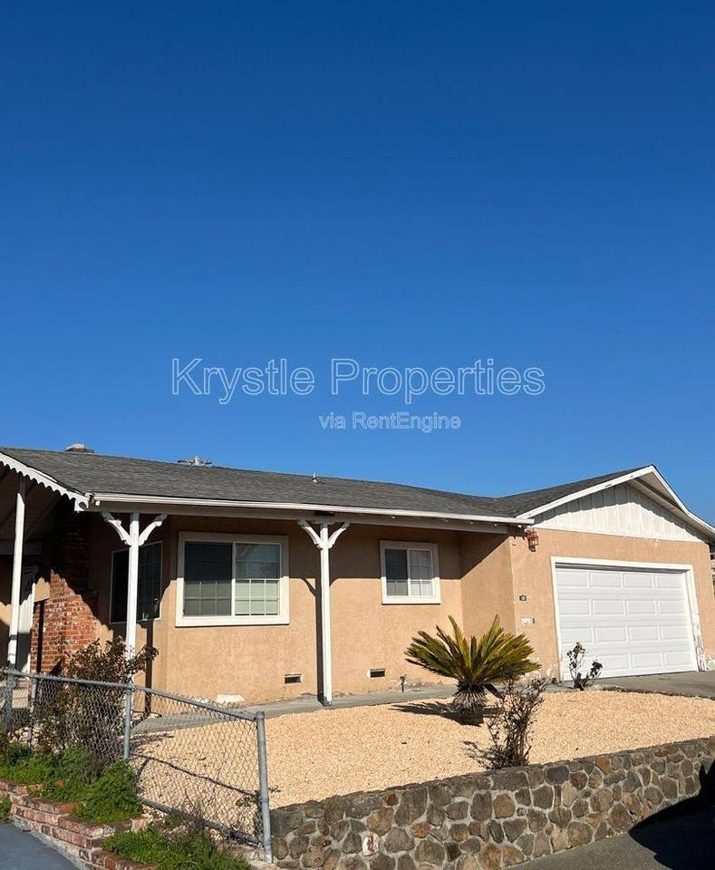 126 Violet Dr - Photo 2 of 10