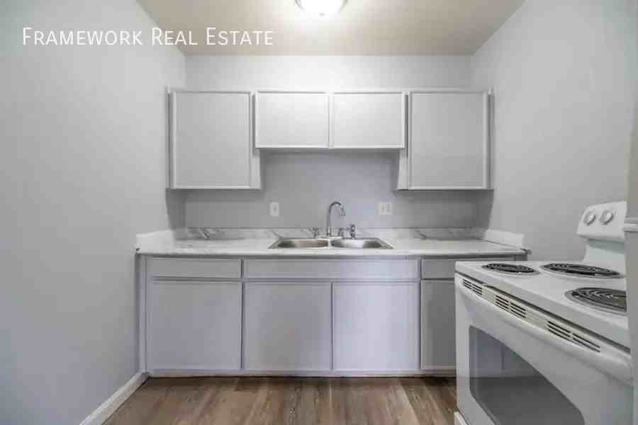 16300 E Colfax Ave #33 - Photo 6 of 33