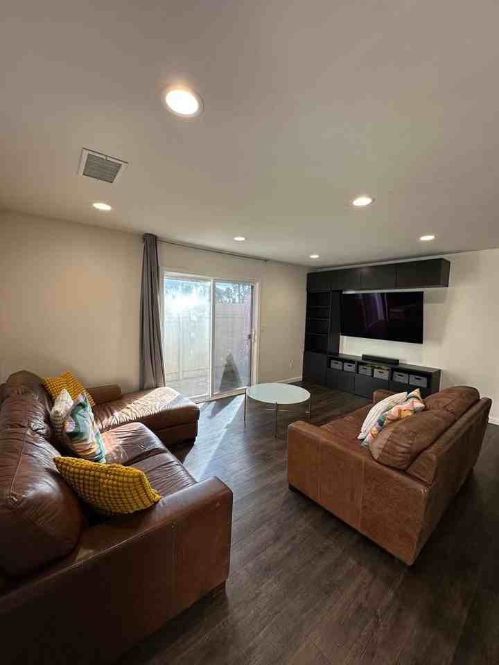 7775 Camino Glorita - Photo 5 of 35