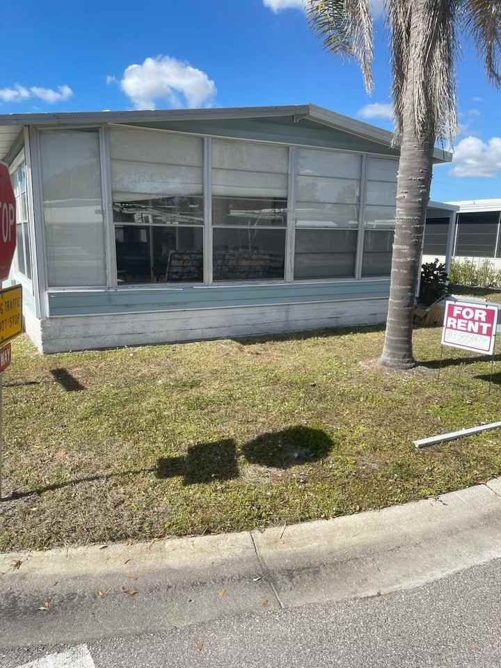 2727 Teakwood Blvd #MAIN - Photo 3 of 4