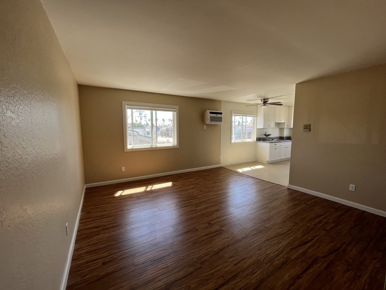 14601 Vanowen Street - Photo 4 of 12