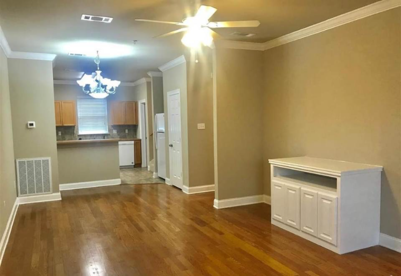 1500 Brightside Dr #G2 - Photo 2 of 7